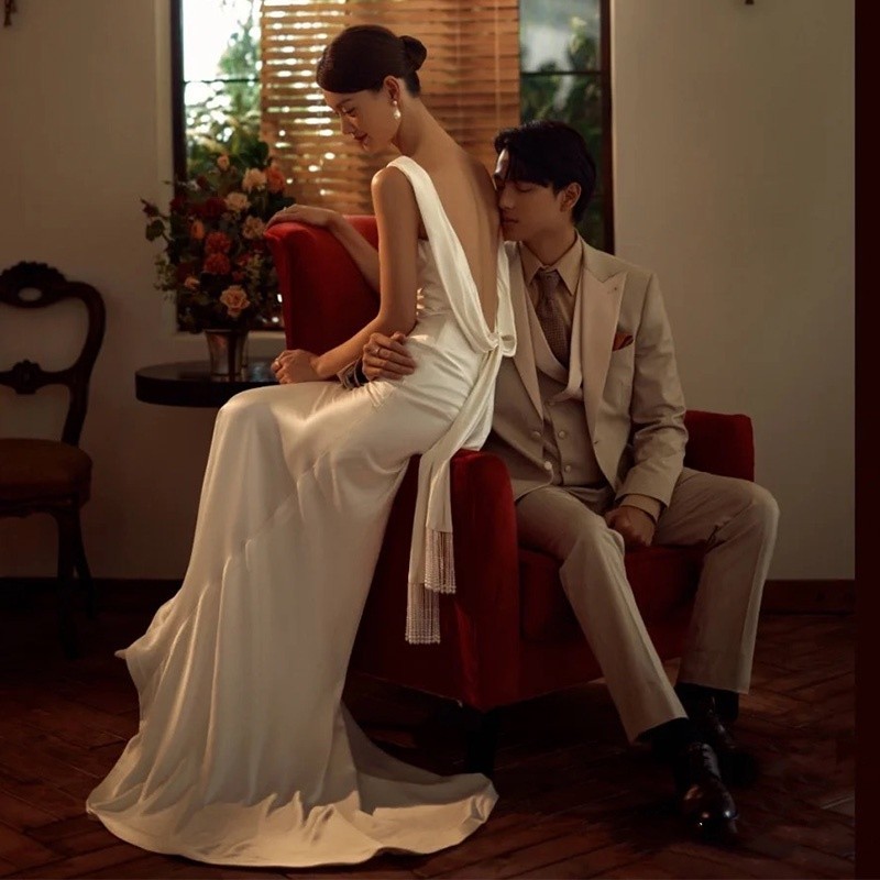 YLFF-เจ้าสาว Fishtail Backless Light ชุดแต่งงานเจ้าสาวภาษาฝรั่งเศสคํา Simple บรรยากาศซาติน Tailed ยิ