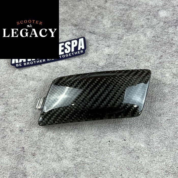 ฝาครอบสลักเกลียวคาร์บอนเคฟล่าแท้ Vespa Sprint Prima S LX LXV GTS