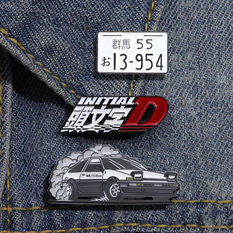 เข็มกลัดเคลือบ ลายการ์ตูน "Initial D" AE86 สไตล์ญี่ปุ่น อุปกรณ์เสริม สําหรับติดป้ายทะเบียนรถยนต์
