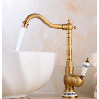สไตล์ยุโรปโบราณย้อนยุค ก๊อกน้ำห้องในครัว ที่ใช้ในครัวเรือน อ…