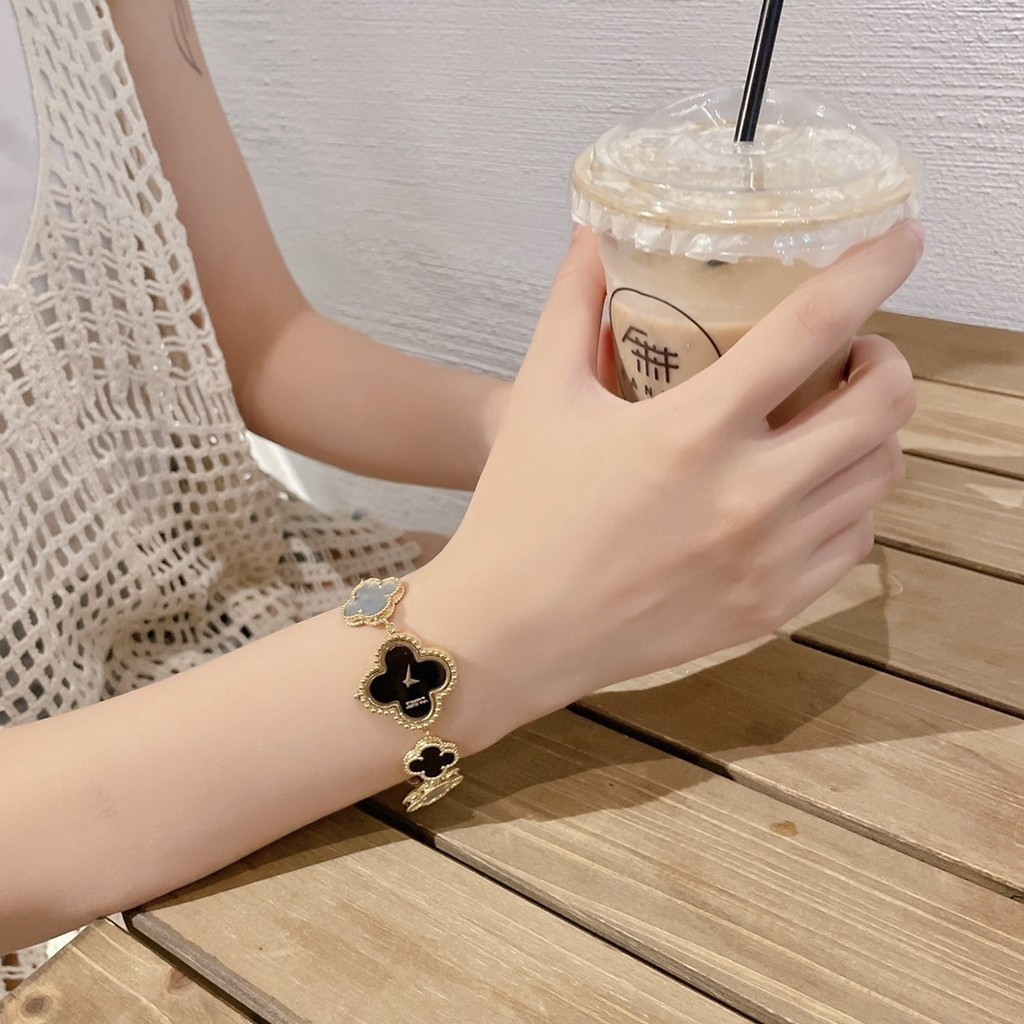 A2 นาฬิกาผู้หญิง Noble Luxury,V*an Cleef&Arpels AlhambraBlack Dial Charm Extraordinary,27MMWomen Qua