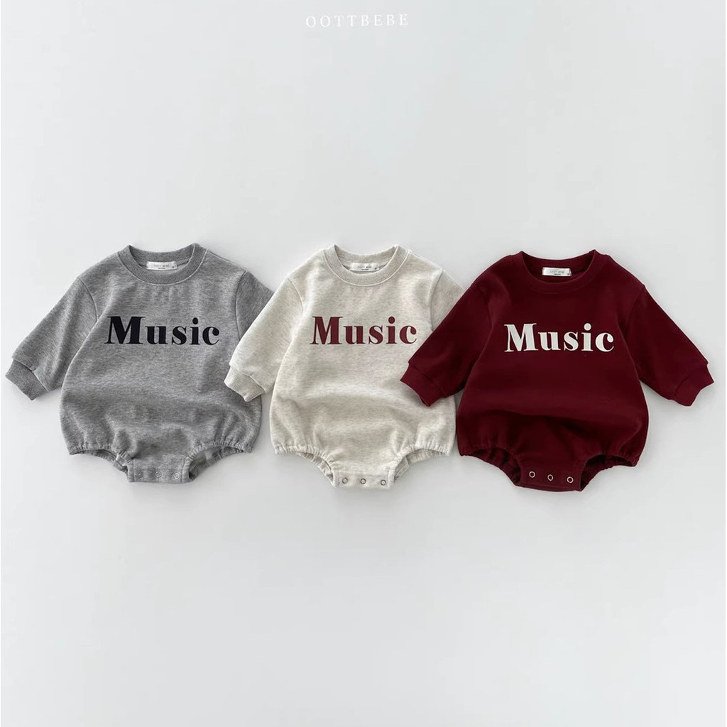 เสื้อฮู้ดเด็ก เวอร์ชั่นเกาหลี ฤดูใบไม้ผลิและฤดูใบไม้ร่วงของใหม่สําหรับเด็กชายและเด็กหญิงกระเป๋าทารกผายลมเสื้อกันหนาวหมวกแขนยาวคลานเสื้อผ้าจดหมายแฟชั่นจ