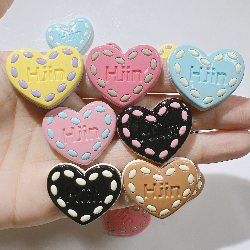 ขายส่ง พลาสติก diy อุปกรณ์เสริม รองเท้า ดอกไม้ แก้วน้ํา สติกเกอร์ ครีม กาว เด็ก หมวกกันน็อก รักน้อย