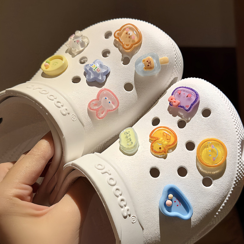 จี้การ์ตูนผีเสื้อ Jibbitz Crocs Bear Bunny Jibits น่ารัก เครื่องประดับ สําหรับผู้หญิง ตกแต่งรองเท้า