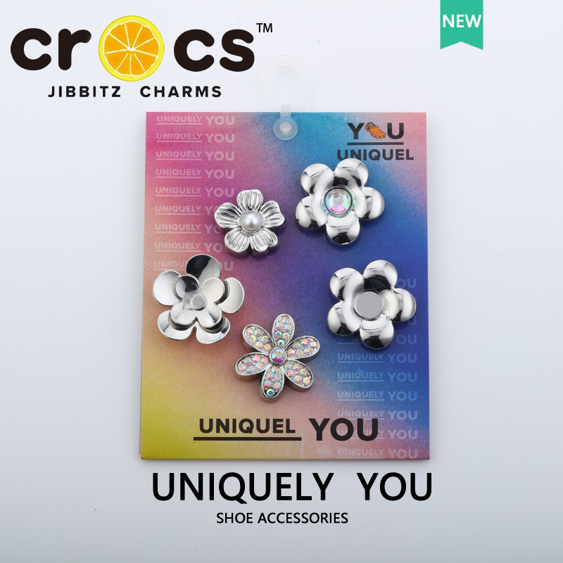 Jibbitz crocs charms ชุดหัวเข็มขัดโลหะ สีเงิน ลายดอกไม้ (พร้อมกระดาษแข็ง)