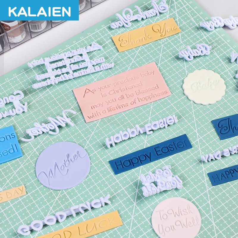 Kalaien 13 ชิ้น ตัวอักษรภาษาอังกฤษ เขียนด้วยมือ แม่พิมพ์ซิลิโคน ฟองดองท์ ตกแต่ง แม่พิมพ์ตัด ฟองดองท์ ตกแต่งเค้ก เครื่องมือ ดินเหนียว เบเกอรี่ แม่พิมพ์พลาสติก