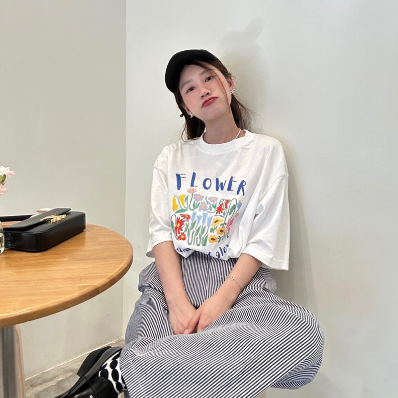 (จัดส่งในกรุงเทพฯ) KK-Mao Shop เสื้อยืดโอเวอร์ไซส์ - FLOWER GLEAM & GLOW