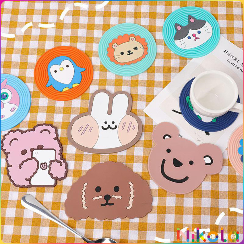 Nikola ที่รองแก้ว PVC ลายการ์ตูน วัสดุกันลื่น ​ล้างได้  ทนความร้อน Cartoon PVC Coaster