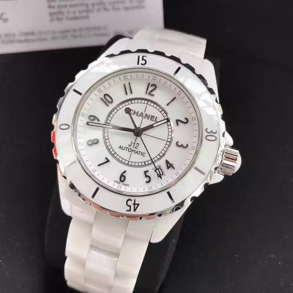 Chanel/j12 Series นาฬิกาข้อมือควอตซ์ สายเซรามิค สีขาว 33 มม. สําหรับผู้หญิง