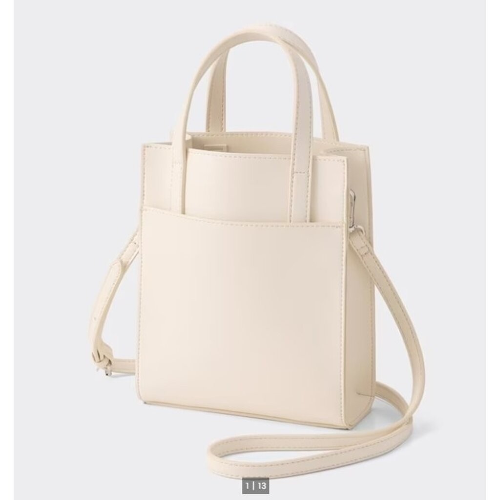 Gu light vertical shoulder bag กระเป๋าสุดฮิตสีธรรมชาติ