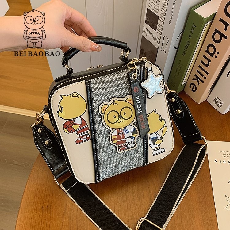 ใหม่ กระเป๋าสะพายไหล่ลําลอง แต่งซิป ขนาดใหญ่ จุของได้เยอะ ลายการ์ตูน เข้ากับทุกการแต่งกาย แฟชั่นสําหรับสตรี