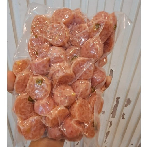 หัวท้ายแหนม  เศษแหนม 500 กรัม แหนมหมู แหนม เศษ หมู  แหนมดอนเมือง แหนมหัวท้าย ตัดแต่ง