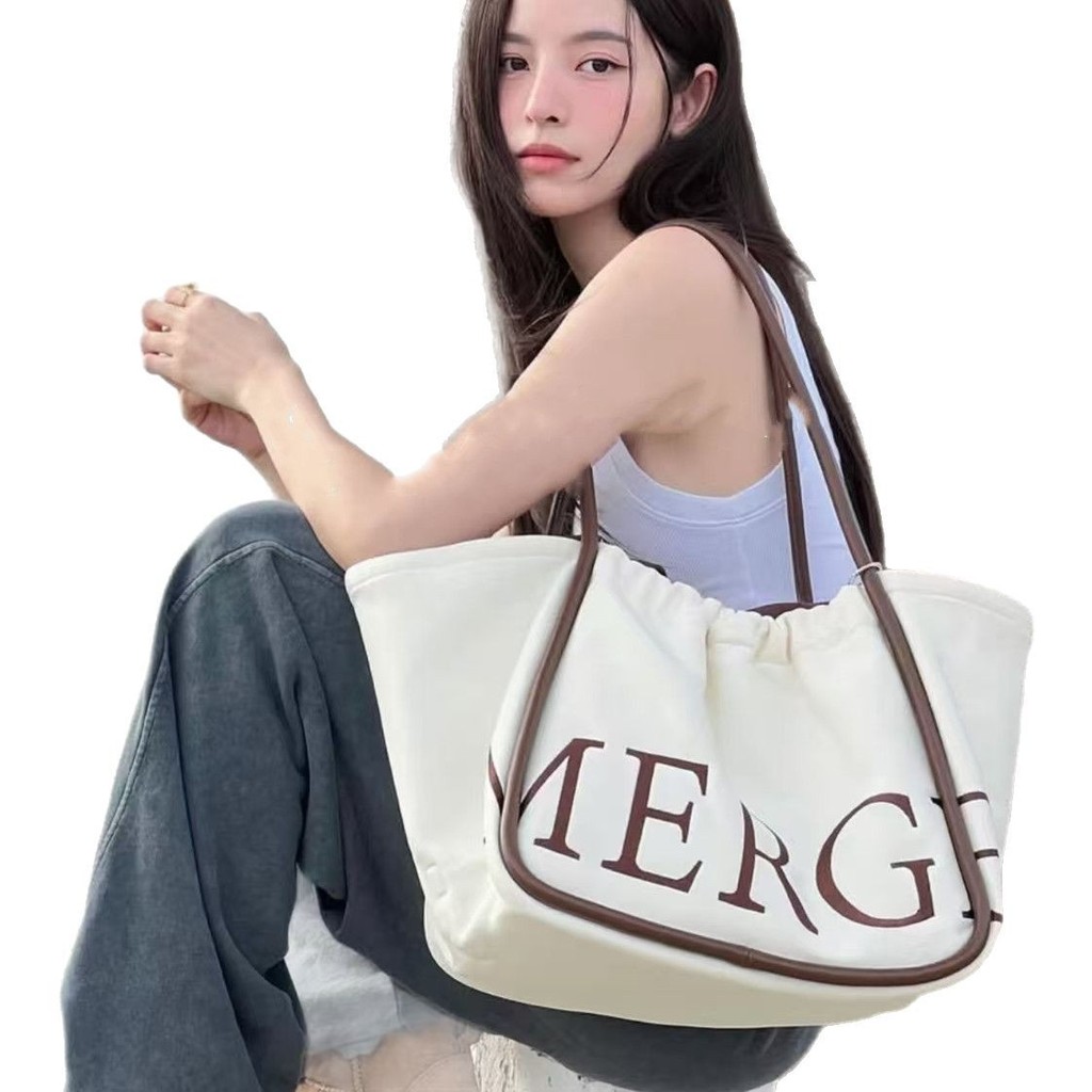Limited Handbag Airport Co-Branded Tote Bag Tote Bag Handbag Limited Airport Co-Branded Tote Bag