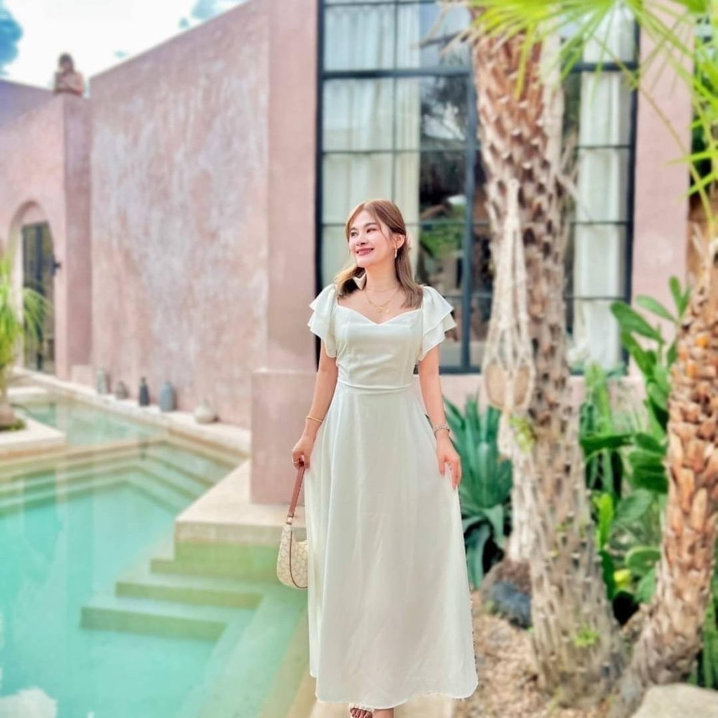 LadyGo Dress รุ่นนี้พลาดไม่ได้เลย น้องใส่สวยปังทุกวิว