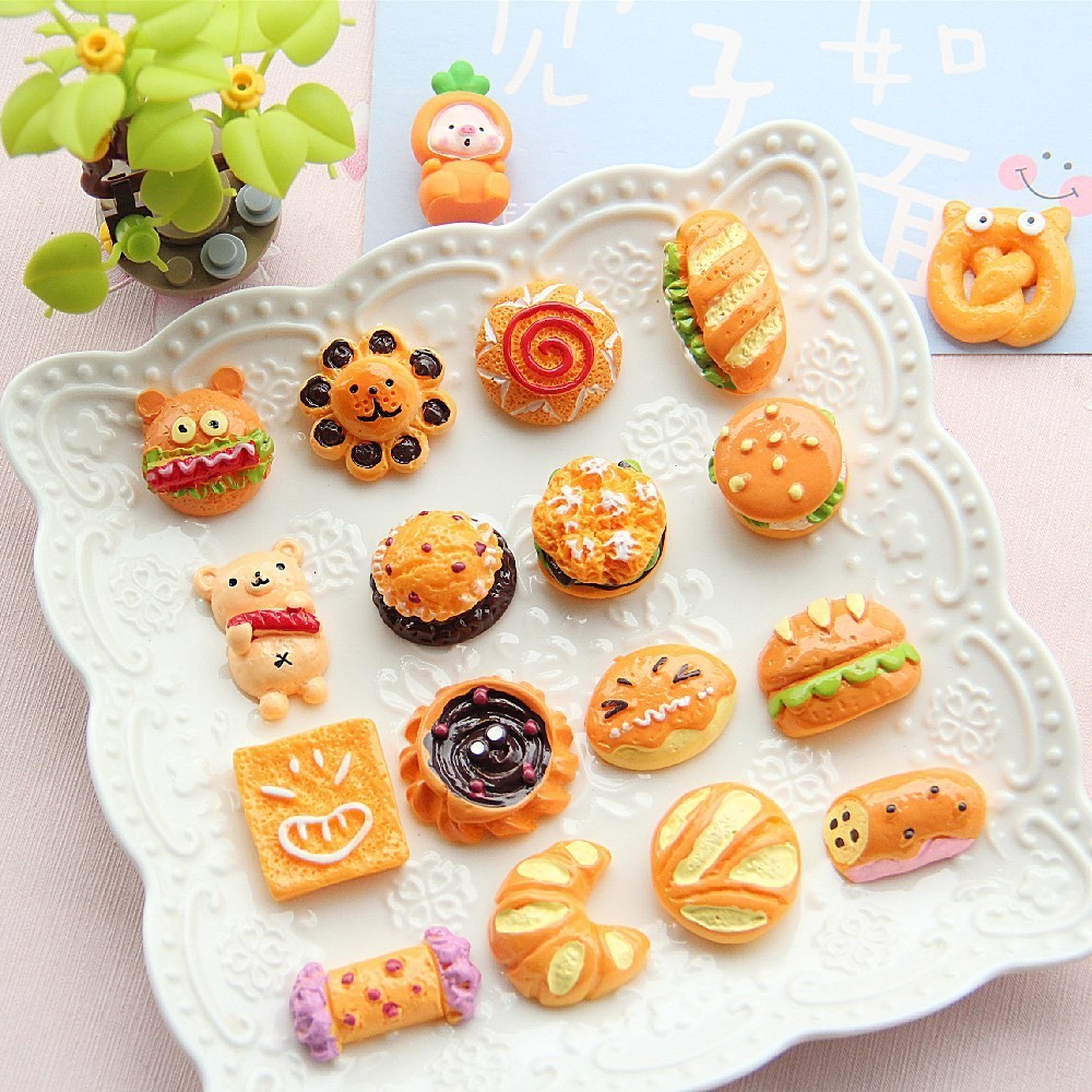 ของเล่นเรซิ่น รูปอาหาร ขนมปัง ขนมหวาน ขนาดเล็ก DIY สําหรับตกแต่งบ้านตุ๊กตา