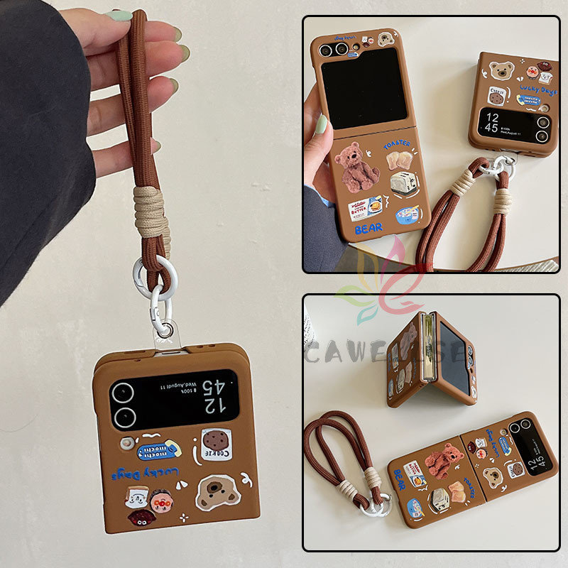 Slim น่ารักการ์ตูนขนมปังหมี Hard PC เคสโทรศัพท์ Samsung Galaxy Z Flip 5 Z Flip 4 Z Flip 6 Caramel Skin Matte Case พร้อมเชือกไนลอนสร้อยข้อมือ Flip5 Flip4 Flip3