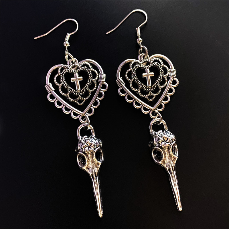 สินค้าใหม่ Love Cross Crow Sharp Beak ต่างหู สไตล์โกธิคย้อนยุค