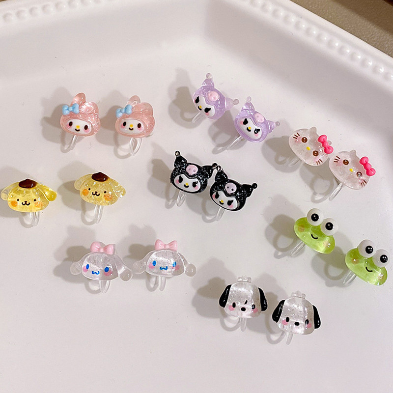 SANRIO เครื่องประดับ ต่างหู แบบคลิปหนีบ ไม่ต้องเจาะหู ลายการ์ตูน Hello Kitty Cinnamoroll Melody Kuromi น่ารัก สําหรับเด็กผู้หญิง