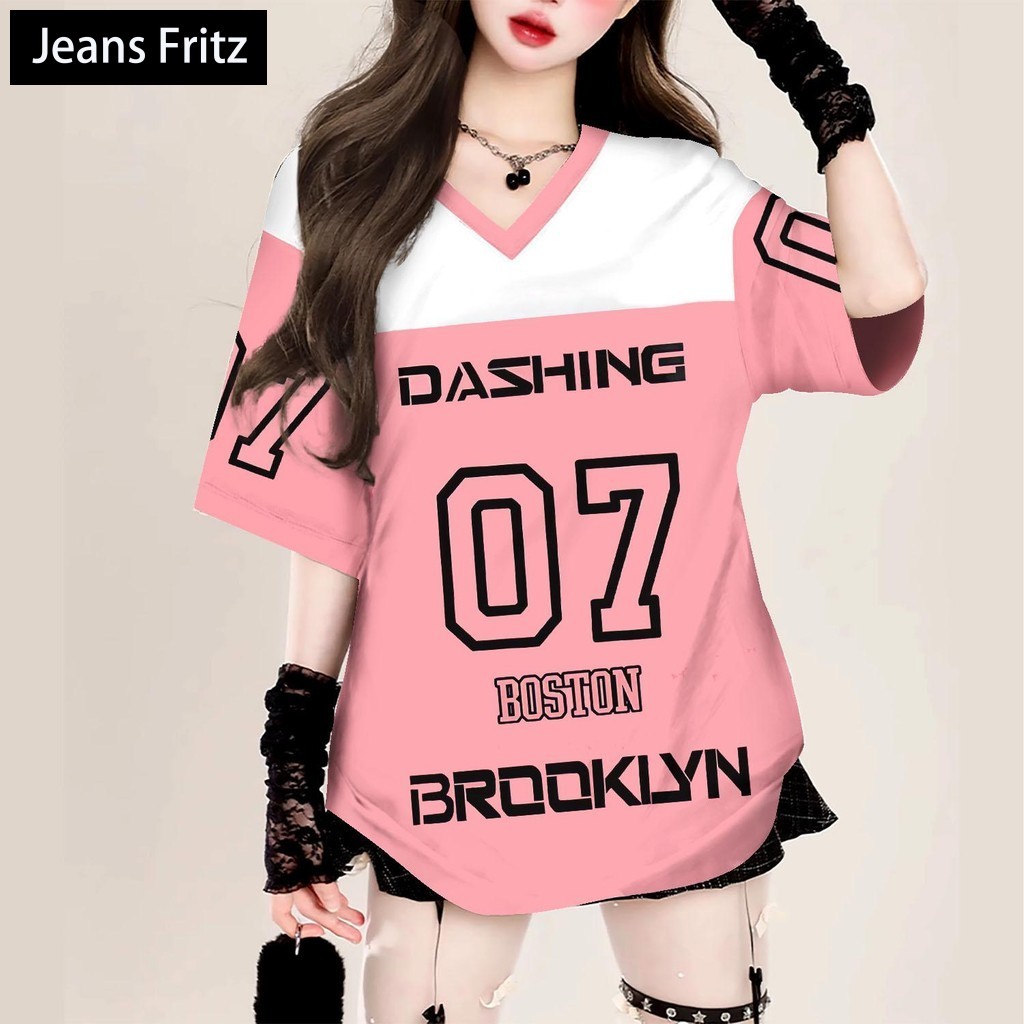 ฟรี กําหนดเอง 2025 สไตล์เกาหลีกีฬากลางแจ้งเสื้อฟุตบอลผู้หญิงสไตล์ถนนแฟชั่นถนนเสื้อแขนสั้นคอวีเสื้อยืดผู้หญิงเสื้อสวย