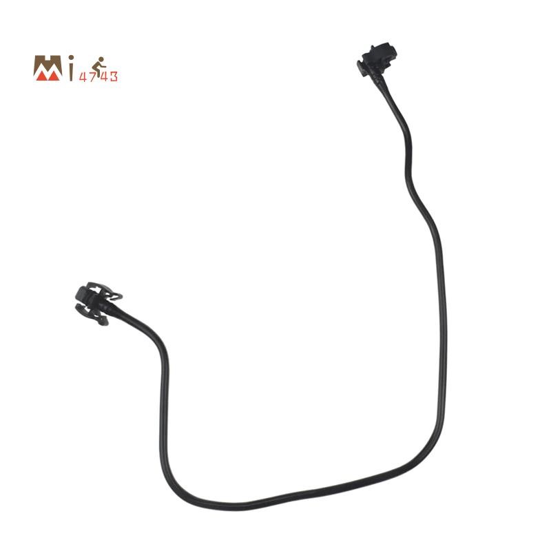 Mi4743 หม้อน้ํารถยนต์ล้นท่อน้ํา 8V218B081BD 8V21-8B081BD สําหรับ Ford Fiesta VI Van / VI B-Max