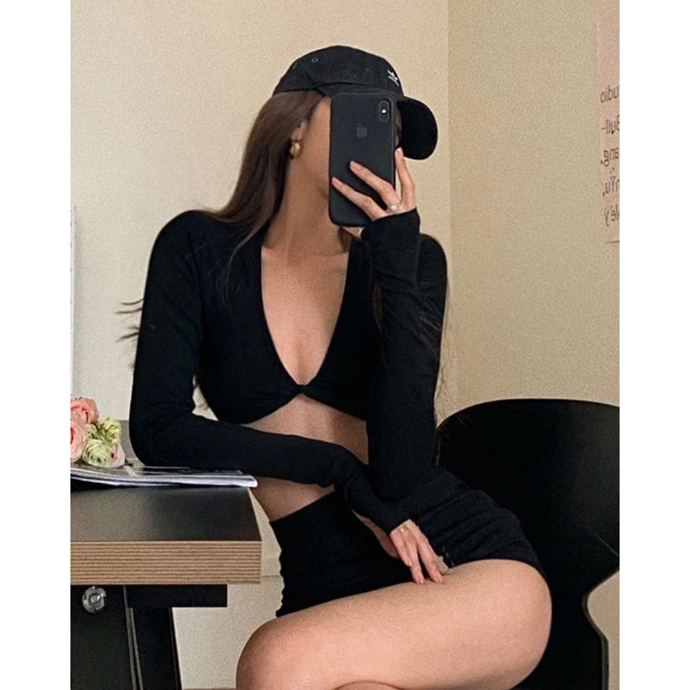 ใหม่ ชุดว่ายน้ําบิกินี่ แขนยาว เอวสูง เซ็กซี่ รัดรูป สีดํา เหมาะกับวันหยุด ฤดูใบไม้ผลิ สําหรับผู้หญิง 2024