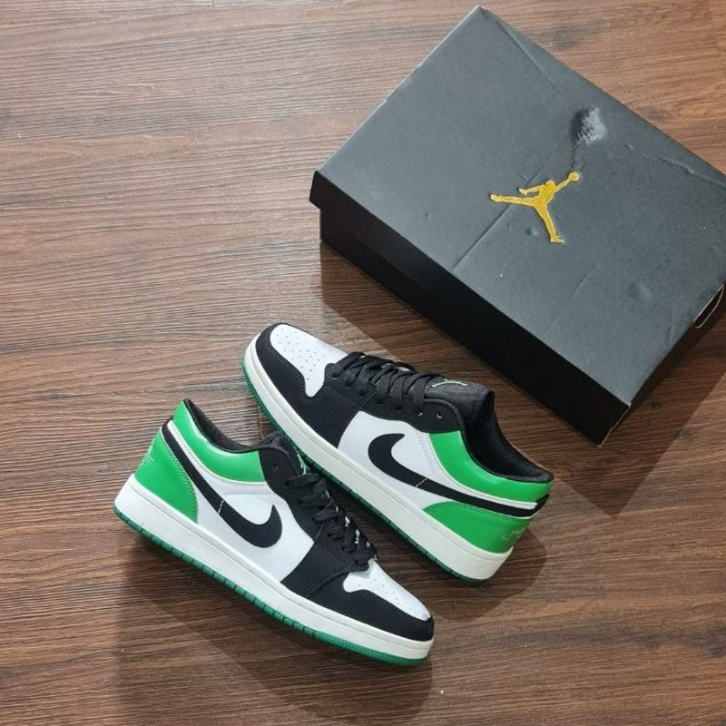 Nike Air Jordan 1 Low Mystic Green  เป็นต้นฉบับ