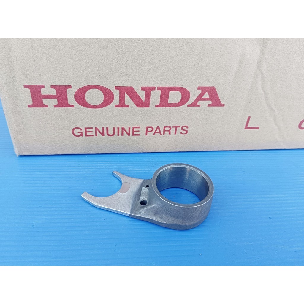 24211-KFM-900ก้ามปูเกียร์แท้HONDA Wave100 ,Wave100Z,Wave100X,Wave110 คาร์บู, Nice 110/1ชิ้น