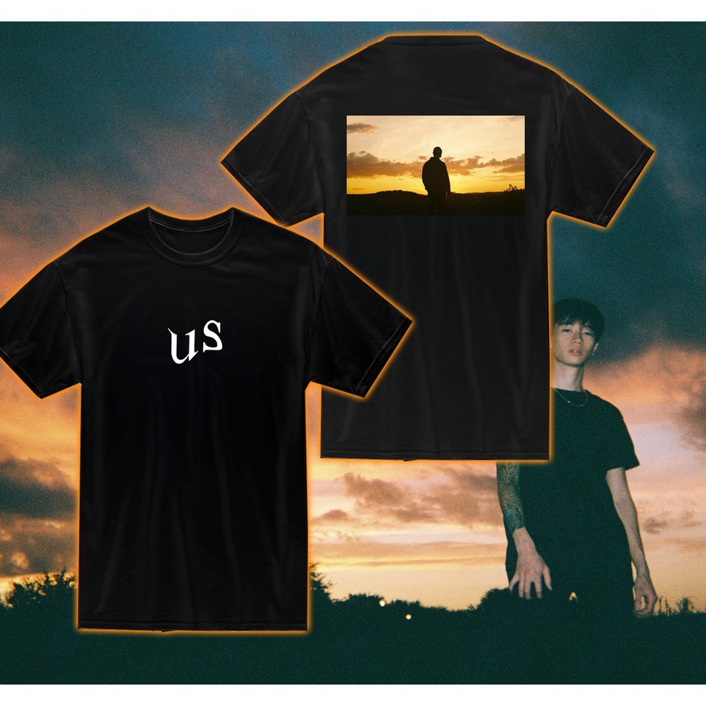 🎈🎈 เสื้อยืด Keshi Us / เสื้อเชิ้ตสินค้า Keshi OC?