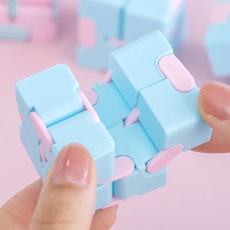 ของเล่นรูบิค Starry Sky Infinite Rubik's Cube Fingertip Pocket Rubik's Cube ช่วยบรรเทาความเครียด สําหรับเด็ก