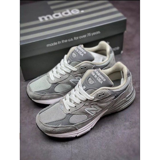 ♞,♘,♙100% authentic New Balance 993 grey sports shoes male