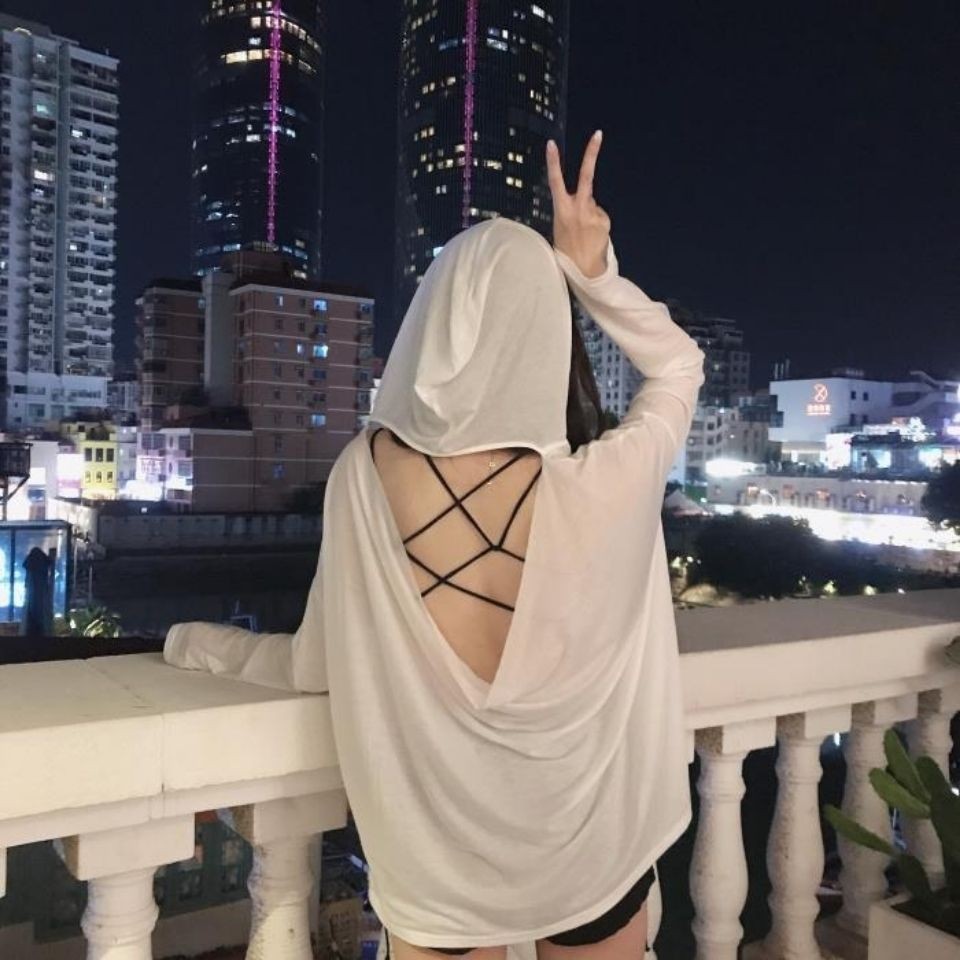 เวอร์ชั่นเกาหลี inS อินเทรนด์ Hollow Backless แขนยาว Hooded Sun-Proof Top ผู้หญิงสไตล์ใหม่เซ็กซี่สีทึบเสื้อ Lo