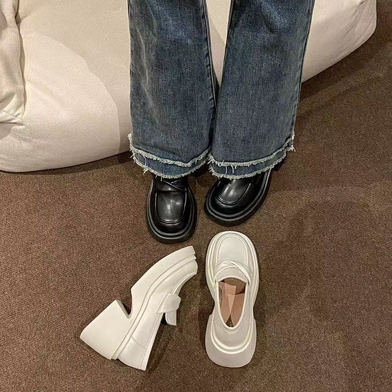 Size 35-43 Hepburn Style Black Platform Mary Jane Shoes Plus Size Women's Shoes 42 Non-slip High Heel Student Leather Shoes Korean Fashion Round Head Lolita Shoes Japanese Black Shoes Beige Princess Style Doll Shoes Casual Thick Heel Cosplay Shoes Loafers