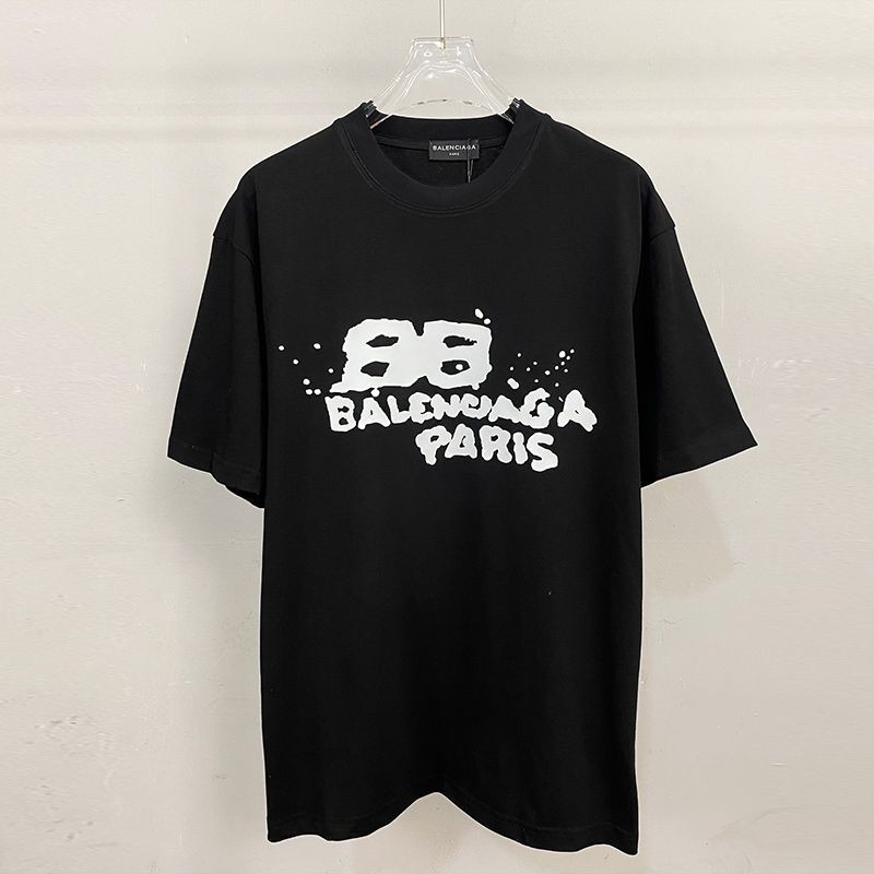 เสื้อยืดคอกลม พิมพ์ลายกราฟฟิติตัวอักษร ทรงหลวม สไตล์สตรีท สําหรับคู่รัก