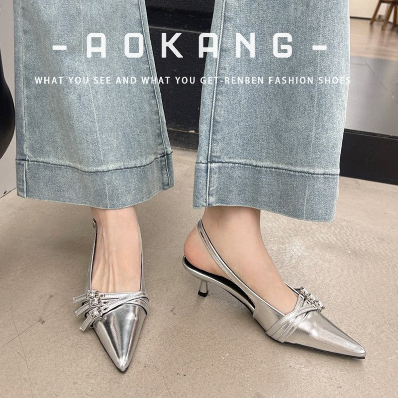 Aokang รองเท้าส้นสูงเฉพาะใหม่ของผู้หญิงอินเทอร์เน็ตคนดังสีเงินรองเท้าหัวแหลมฝรั่งเศส