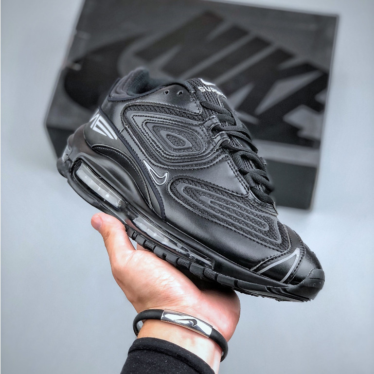 Supreme x Nike Air Max 98 TL SP รองเท้าวิ่งตัดต่ำรองเท้าผ้าใบกีฬาลำลองสำหรับผู้ชายผู้หญิงสีดำ  unis
