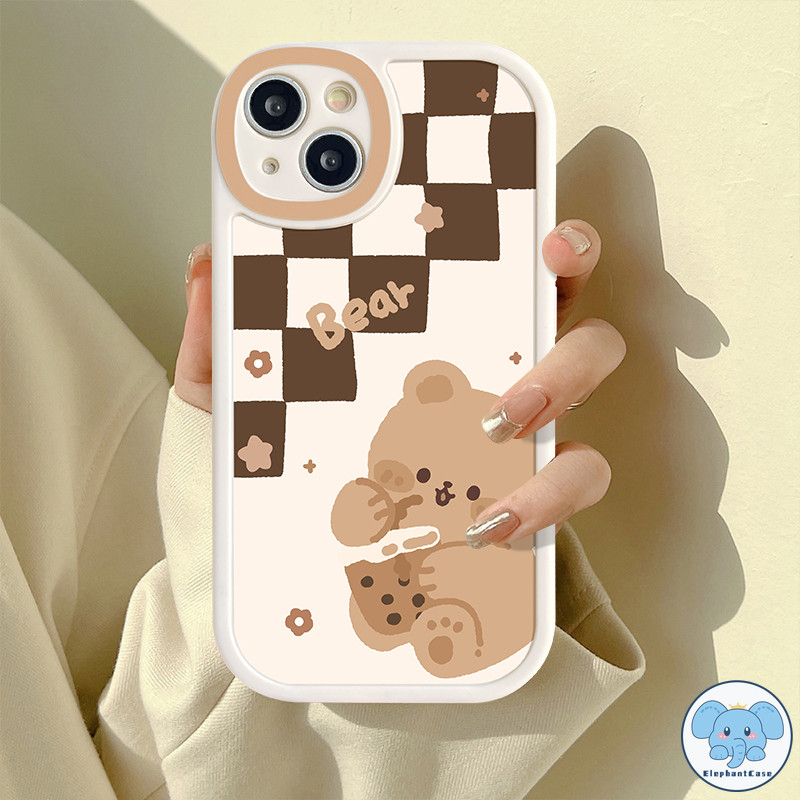 การ์ตูนน่ารักนมชาหมีรูปแบบกระดานหมากรุกกรณี iPhone 7Plus 11 Pro Max 8Plus XR 13 12 14 Pro Max 7 8 Plus X XS Max 12Pro