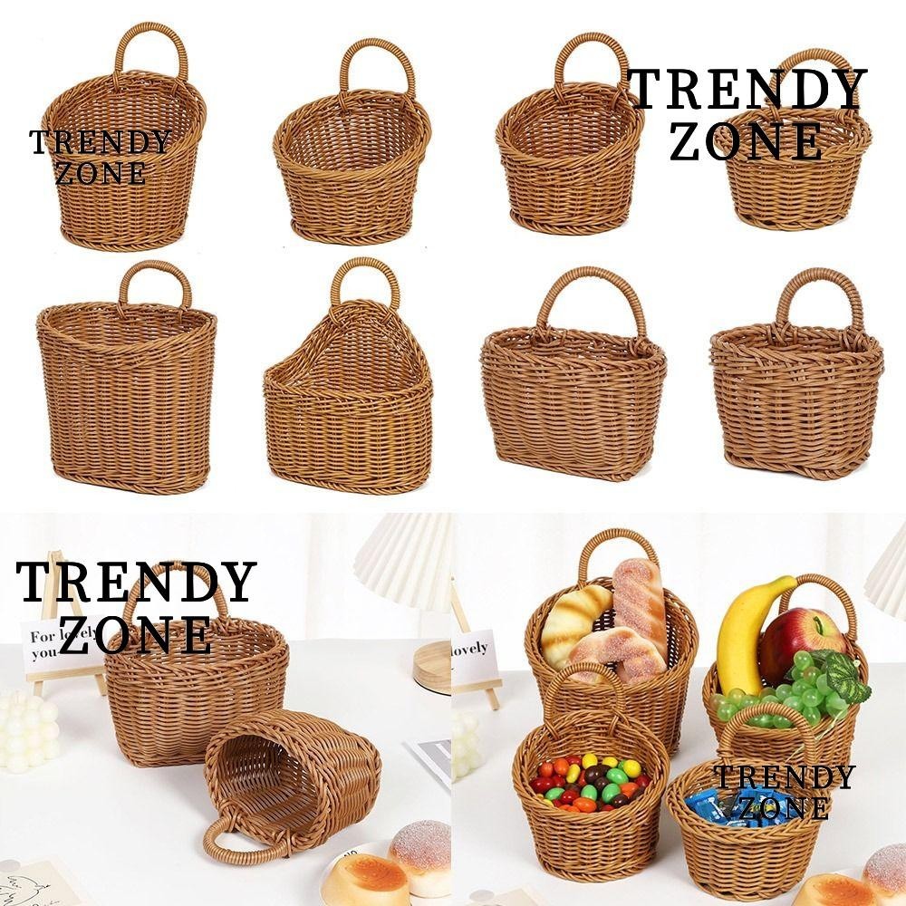 Trendyzone ตะกร้าหวายเทียม แบบสานด้วยมือ พร้อมหูหิ้ว สีน้ําตาล สําหรับแขวนตกแต่งบ้าน ห้องครัว ของขวัญ ของจิปาถะ