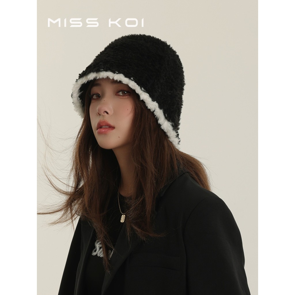 Misskoi [พร้อมส่ง] หมวกบักเก็ต ผ้ากํามะหยี่ขนนิ่ม สีดํา สไตล์เกาหลี ญี่ปุ่น เข้ากับทุกการแต่งกาย สําหรับผู้หญิง