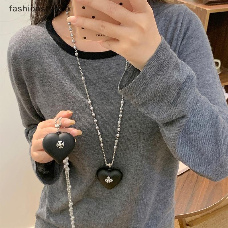 [ADP]1 สร้อยคอแฟชั่นผู้หญิงระดับไฮเอนด์ Rhinestone หัวใจสีดํารูปแบบข้ามมุกเทียมบุคลิกภาพเสื้อกันหนาว