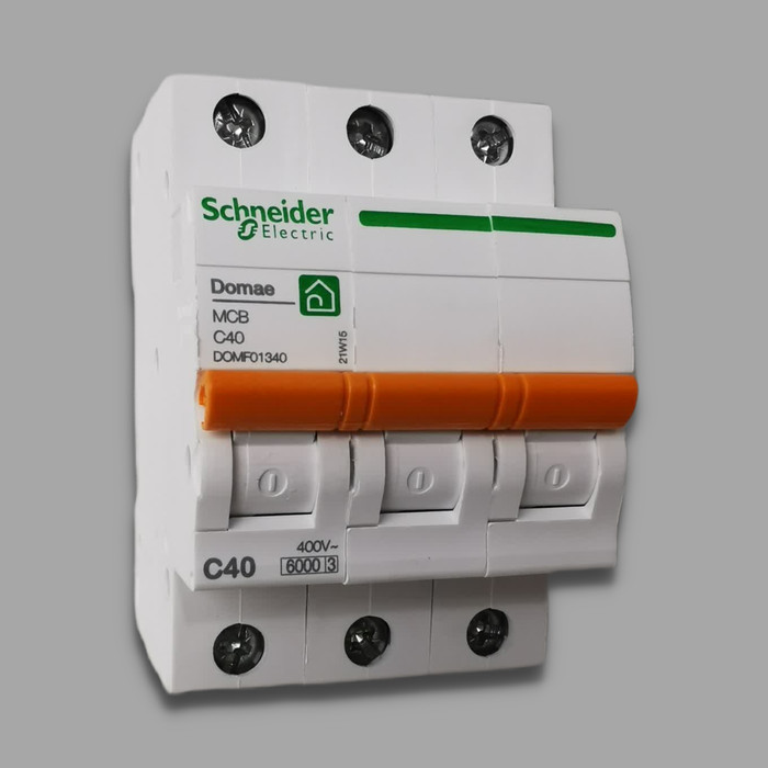 MCB Schneider Domae 3 เฟส / 3P 40A / 40 A