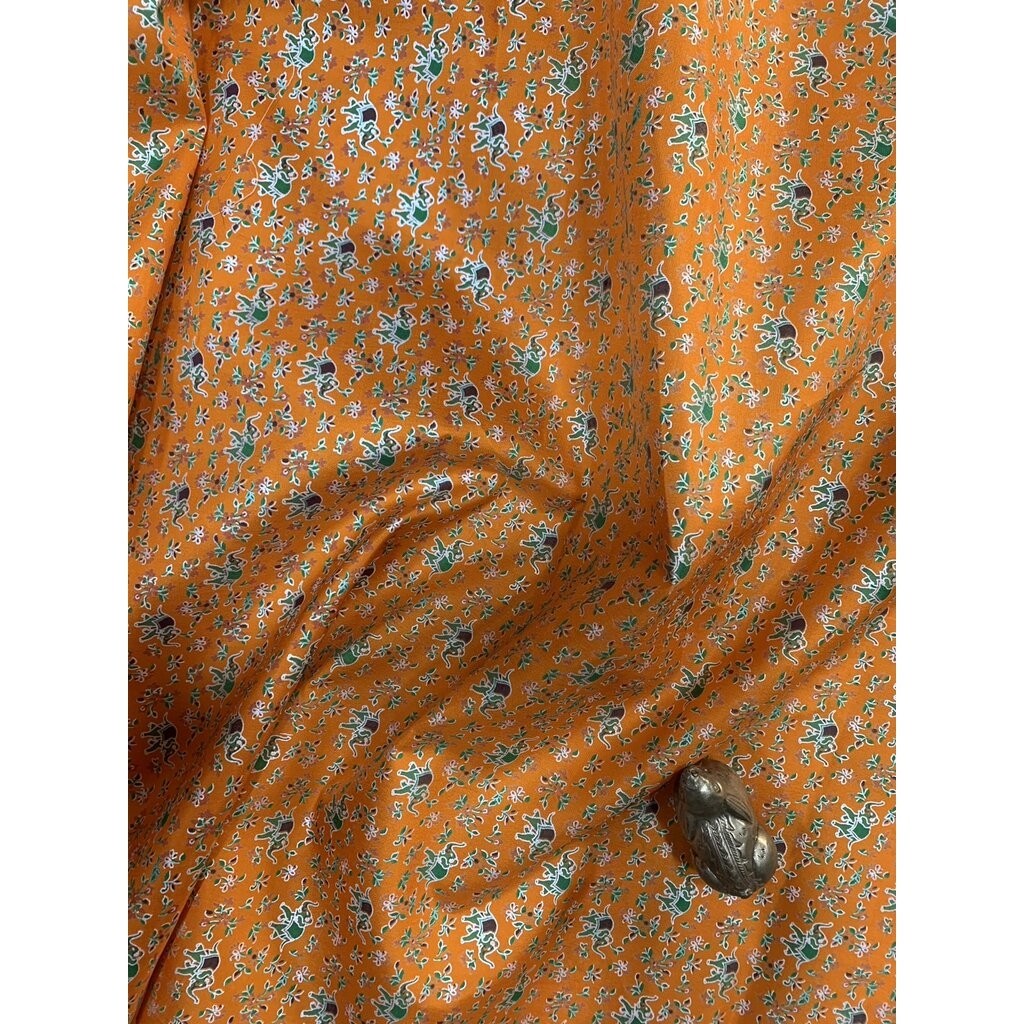 ผ้าไหมพิมพ์ลาย เนื้อเรียบ ขายตามความยาวหลา สีเหลือง รหัส A4-AA-022467172716