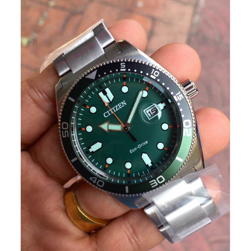 นาฬิกาข้อมือ Citizen Green Dial Eco-Drive Gent’s Watch AW1768-80X