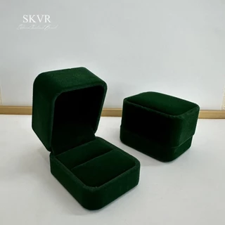 กล่องแหวน กล่องกำมะหยี่ ทรงสูง ขนาด 5*4.5*6 CM ใส่เครื่องประดับ กล่องใส่ต่างหู จี้