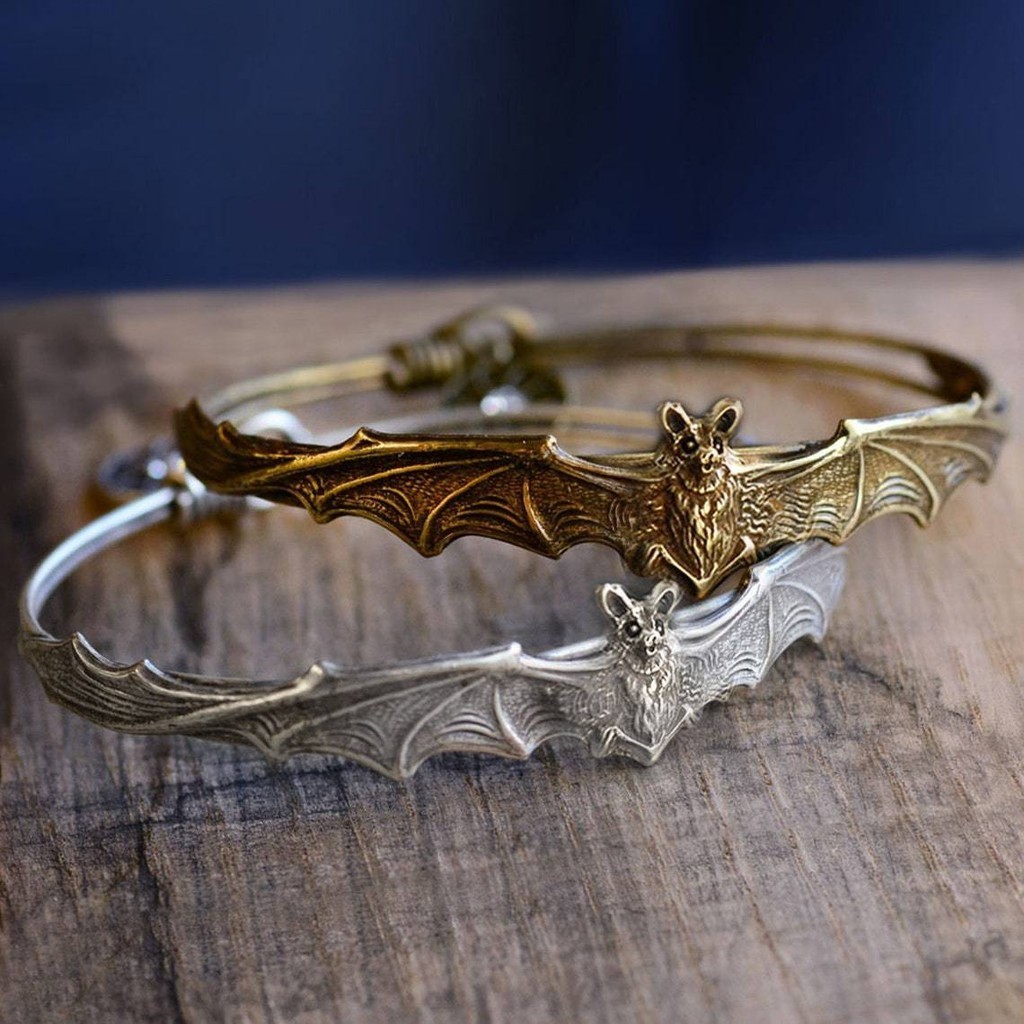 Dark Gothic ที่ไม่ซ้ํากันแวมไพร์ค้างคาวสร้อยข้อมือผู้ชายผู้หญิงสไตล์เดียวกันแฟชั่น Punk Retro สร้อยข้อมือฮาโลวีนอุปกรณ์เสริม