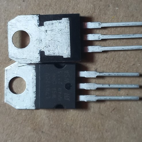 IC Regulator LM7812 LM7912 78L12 79L12 L7812 L7912 7812 7912 TR 1set 1 ชุด - LM7812 Fajar electro 2