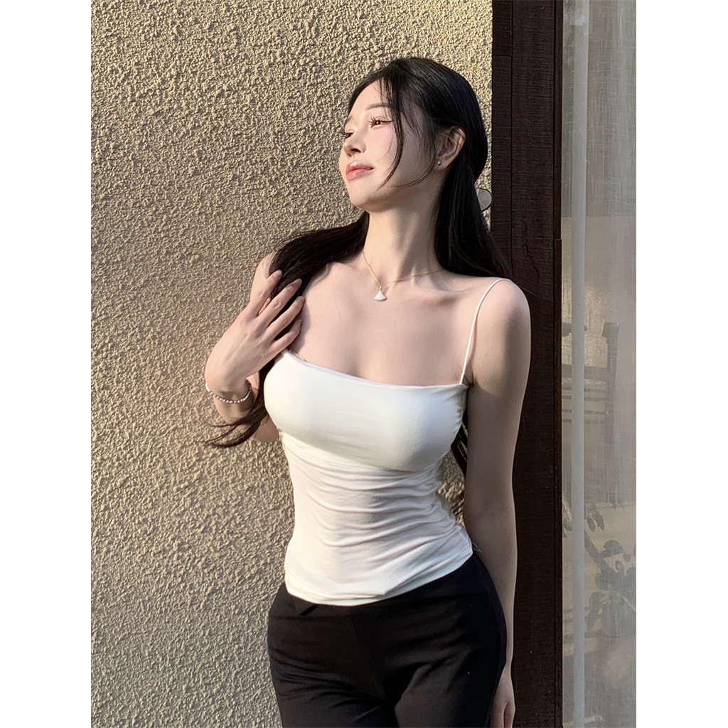 Evelynสายเดี่ยว มีฟองน้ำ สีพื้น เข้ารูป เสื้อกล้ามผู้หญิง รูปที่ 4