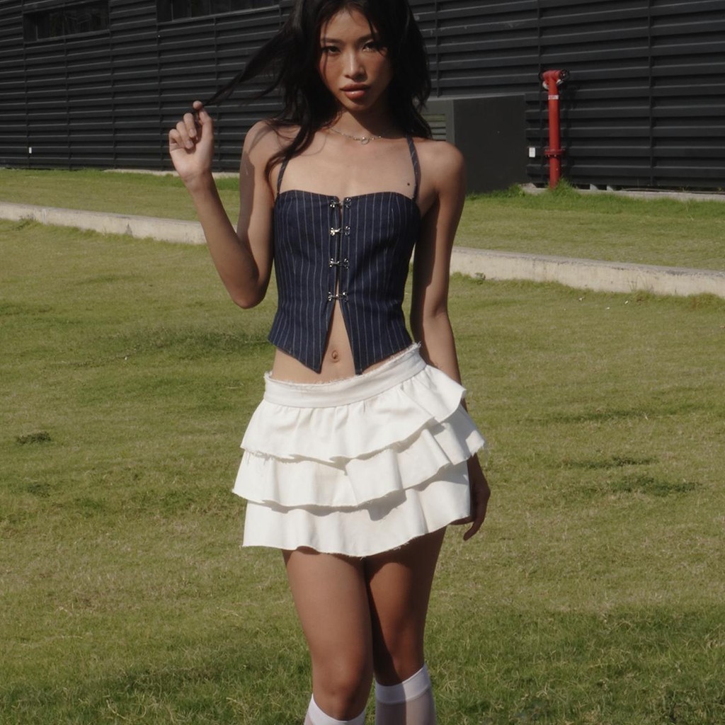 Sizzle Striped Cami corset - corset เสื้อยีนส์ลายลูกไม้กระดุมโลหะ