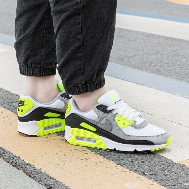 พร้อมส่ง ลดกระหน่ํา N-i-k-e Air Max 90 รองเท้าผ้าใบ รองเท้าวิ่ง สีขาว สีเทา สีเขียวเรืองแสง สําหรับผู้ชาย และผู้หญิง VHMC