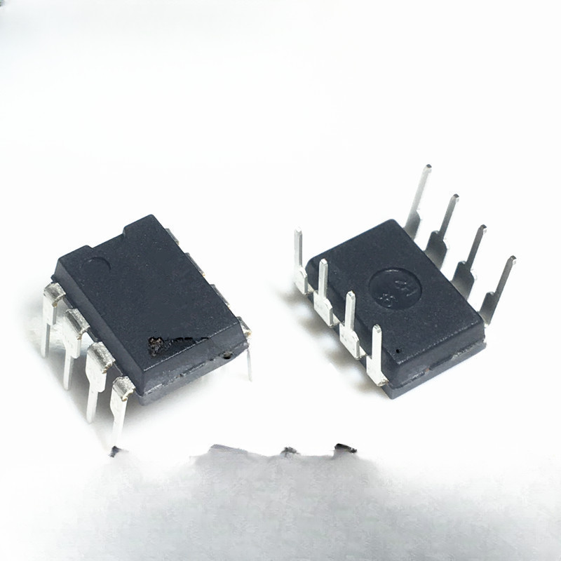 ยี่ห้อใหม่ DS1307 DS1307N DS1307ZN DS1302N In-Line DIP8 นาฬิกาจริง