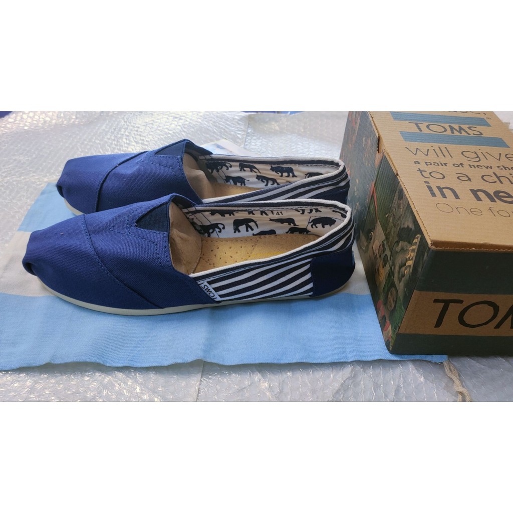 2024 ดีไซน์ใหม่ Toms Crochet TOMS ขี้เกียจผ้าใบลําลองรองเท้าแบนรองเท้าผู้หญิง